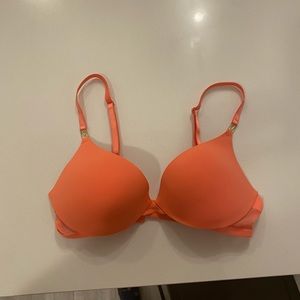 Victoria’s Secret Lined Plunge Bra